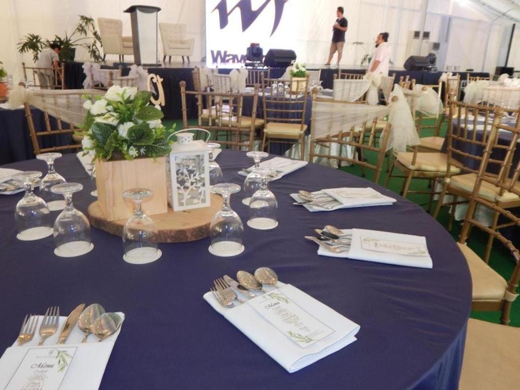 Whitewoods Convention And Leisure Hotel Silang Esterno foto